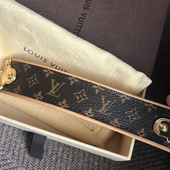 Louis Vuitton Two-Toned Leather Monogram Bracelet with Gold Hardware - Picture 8 of 9